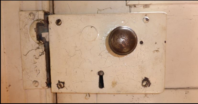 Rim lock from a central city house. Image: P. Mitchell.